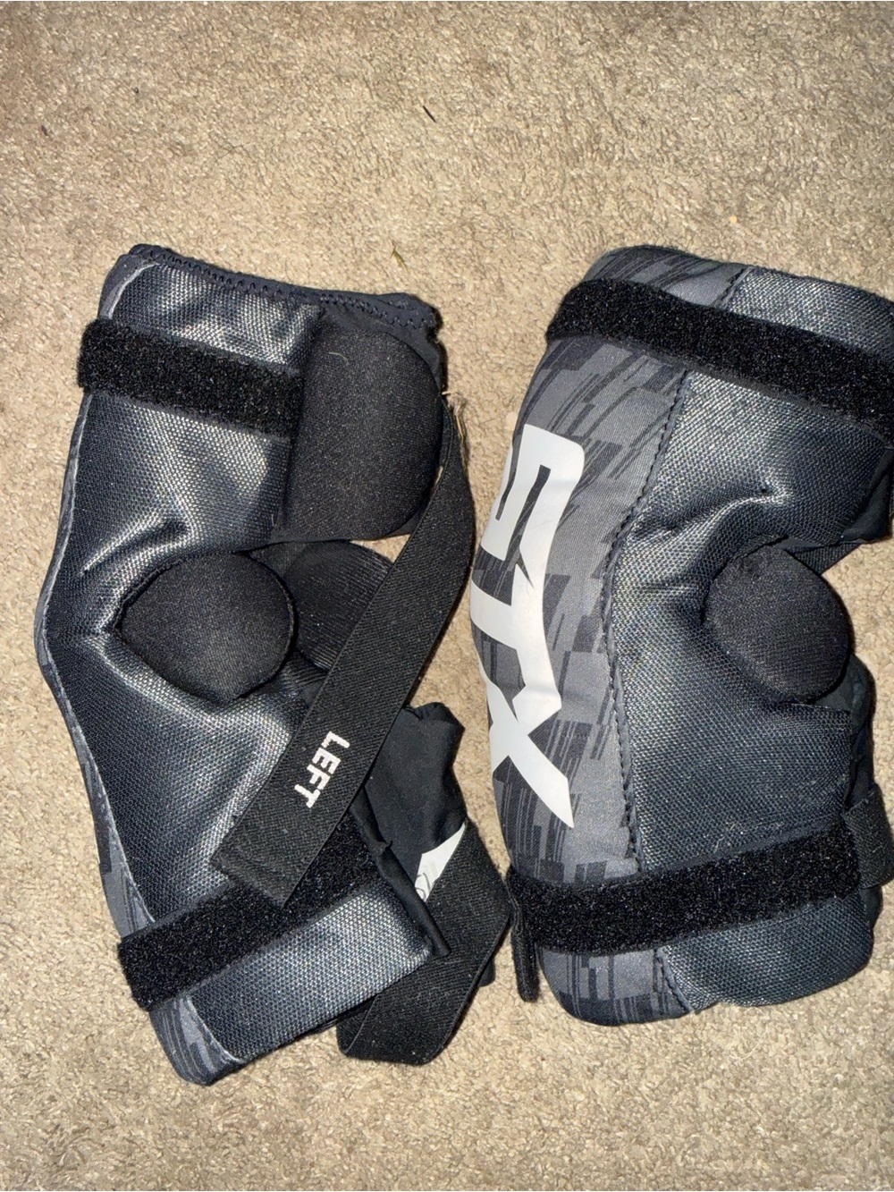 STX Stallion 75 elbow pads for field lacrosse men’s sz L